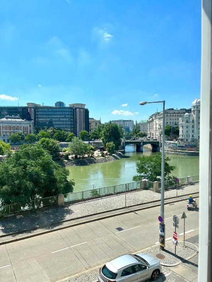 فيينا Apartment With A Musical Soul - Leopoldstadt المظهر الخارجي الصورة